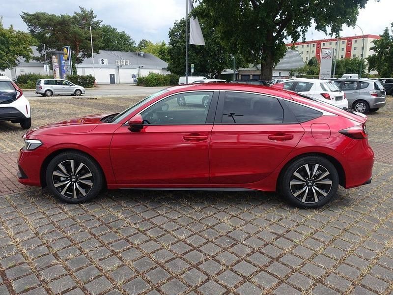 Gebraucht Honda Civic Elegance 184 PS (135 kW) 2025 Rot Limousine