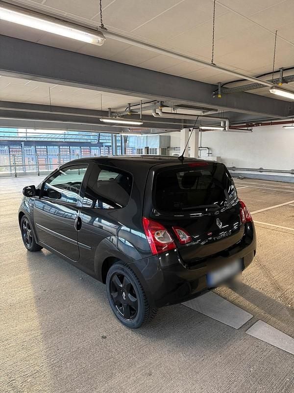 Second-hand Renault Twingo Dynamique 75 CP (55 kW) 2013 Negru Hatchback