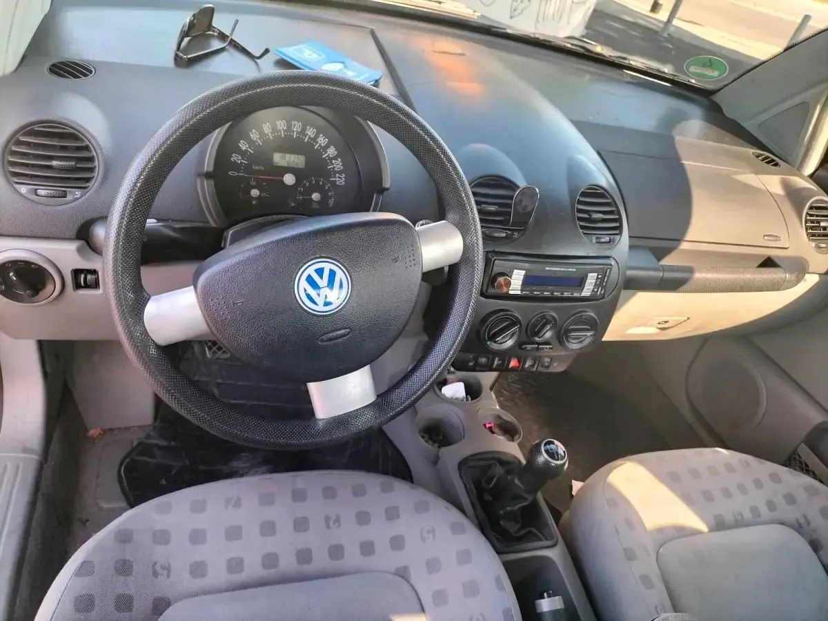 Gebraucht VW Beetle 120 PS (88 kW) 1999 Schwarz Kleinwagen