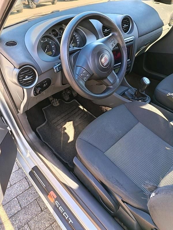 Gebraucht Seat Ibiza 86 PS (63 kW) 2006 Silber Kleinwagen