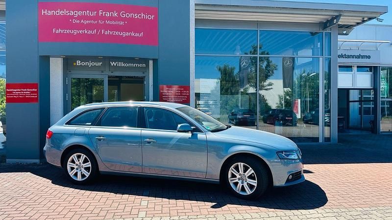 Blau Gebraucht 2010 Audi A4 Ambiente Kombi | 10.100 € (Etwas zu teuer) - Bild 1/4