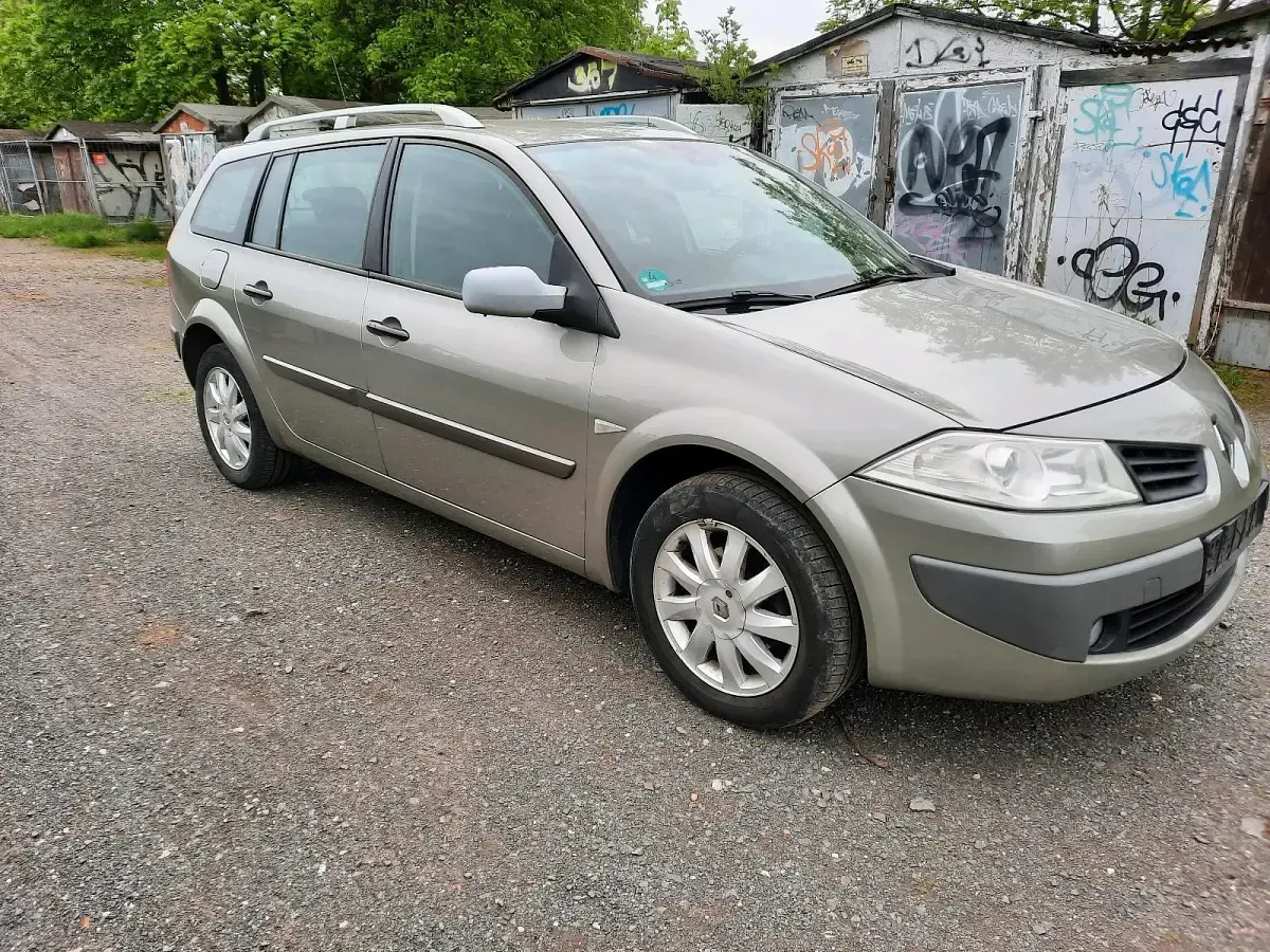 Gebraucht Renault Mégane 131 PS (96 kW) 2007 Braun Limousine
