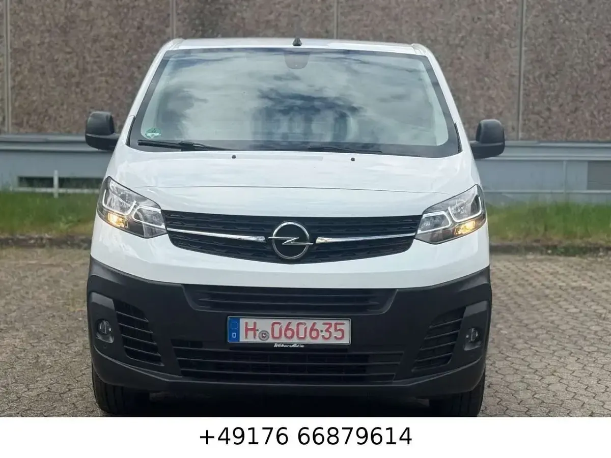 Gebraucht Opel Vivaro Edition 122 PS (89 kW) 2021 White jade Van / Kleinbus