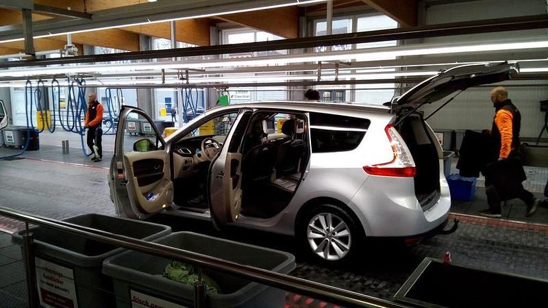 Silber Gebraucht 2009 Renault Grand Scénic III Dynamique Van / Kleinbus | 4.000 € (Fairer Preis) - Bild 1/4