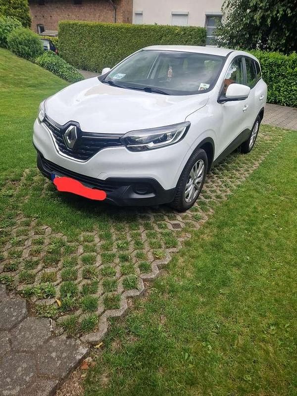 Weiß Gebraucht 2016 Renault Kadjar SUV | 9.999 € (Etwas zu teuer) - Bild 1/4