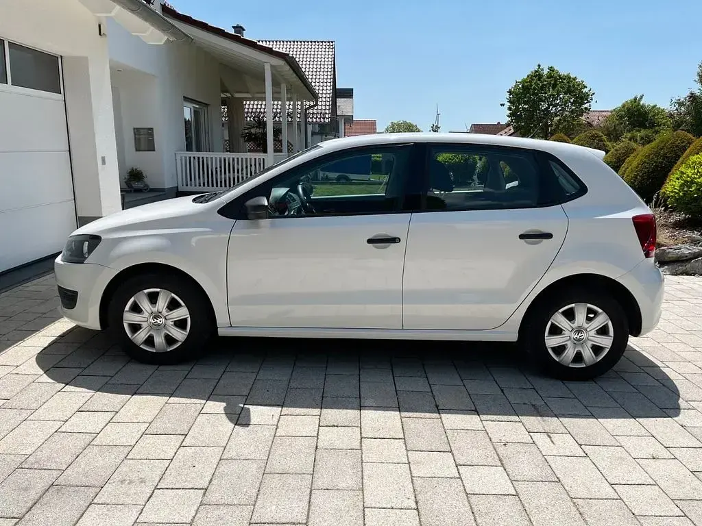 Gebraucht VW Polo Trendline 69 PS (50 kW) 2012 Weiß Kleinwagen