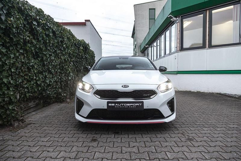 Gebraucht Kia ProCeed Comfort 204 PS (150 kW) 2019 Weiß Kombi