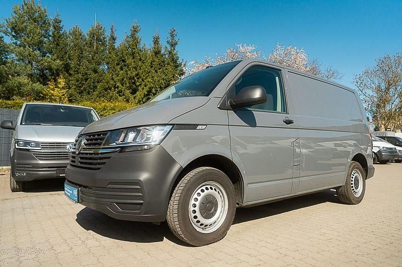 Gebraucht VW Transporter 110 PS (80 kW) 2020 Grau Van