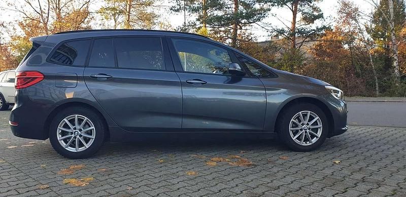 Gebraucht BMW 216 Advantage 116 PS (85 kW) 2015 Mineralgrau metallic Kombi