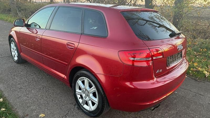 Gebraucht Audi A3 Sport 160 PS (117 kW) 2009 Rot Limousine