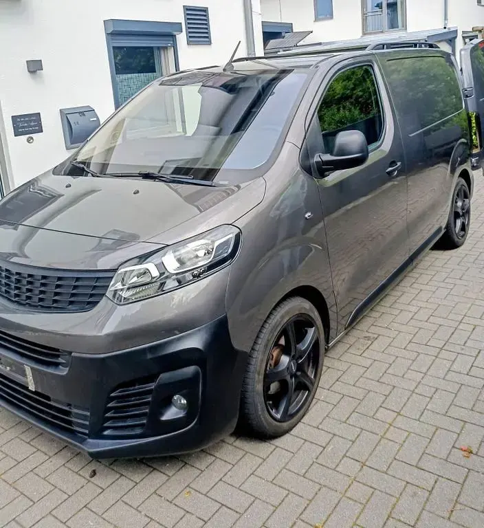 Gebraucht Fiat Scudo 120 PS (88 kW) 2022 Grau Van