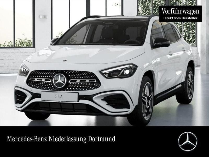 Weiß Gebraucht 2024 Mercedes GLA250 AMG SUV | 49.990 € (Teuer) - Bild 1/4