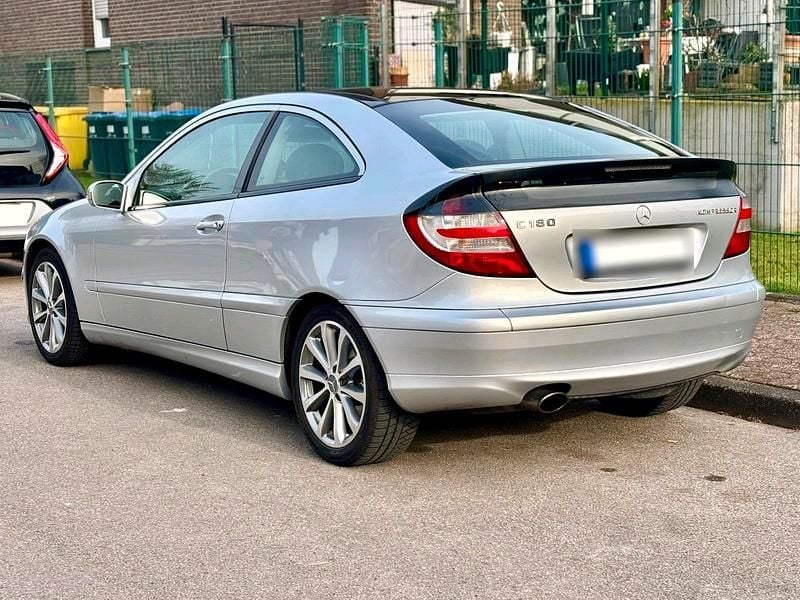 Gebraucht Mercedes C180 143 PS (105 kW) 2006 Grau Coupé