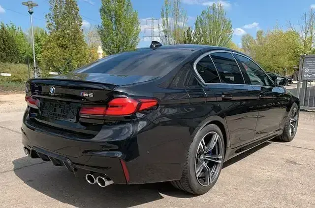 Używany BMW M5 Performance 600 KM (441 kW) 2022 Czarny Sedan/Limuzyna