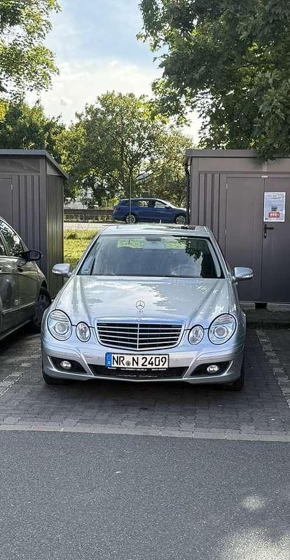 Gebraucht Mercedes E200 Elegance 136 PS (100 kW) 2009 Limousine