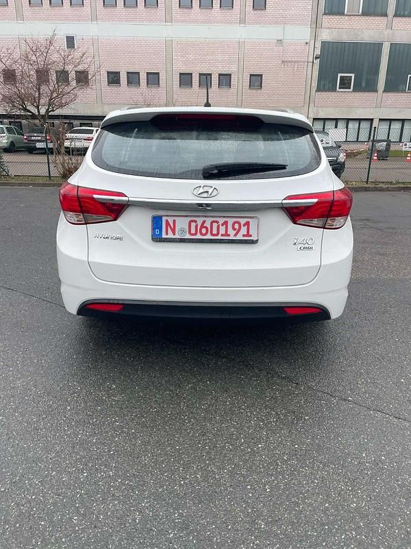Gebraucht Hyundai i40 136 PS (100 kW) 2012 Weiß Kombi