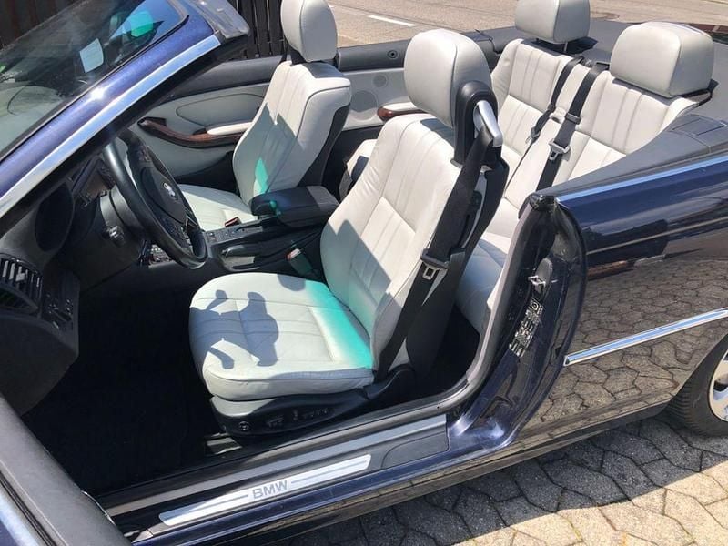 Gebraucht BMW 330 Cabriolet Exclusive 231 PS (169 kW) 2005 Blau Cabrio