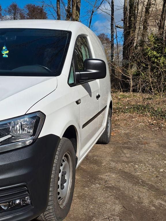 Gebraucht VW Caddy 84 PS (61 kW) 2017 Weiß Van / Kleinbus