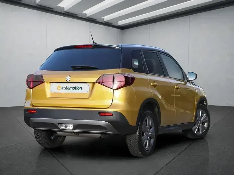 Gebraucht Suzuki Vitara Comfort 112 PS (82 kW) 2019 Gold SUV