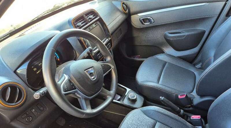 Gebraucht 2022 Dacia Spring Comfort Plus Kleinwagen | 10.990 € (Fairer Preis) - Bild 1/4