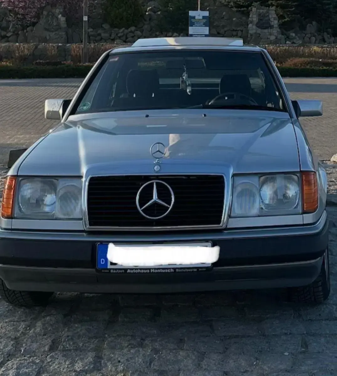 Gebraucht Mercedes E260 160 PS (117 kW) 1992 Silber Limousine