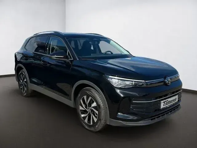 Neu VW Tiguan Life 150 PS (110 kW) 2026 Schwarz SUV