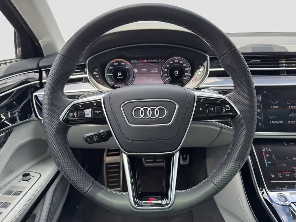 Gebraucht Audi A8L S-Line 462 PS (339 kW) 2025 Mythosschwarz metallic Limousine