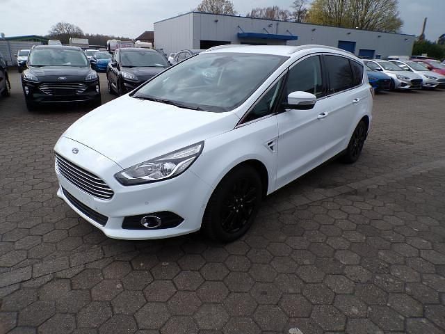 Gebraucht Ford S-MAX Titanium 179 PS (131 kW) 2017 Weiß Van / Kleinbus