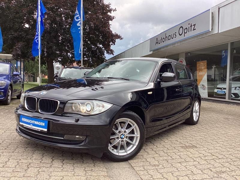 Schwarz Gebraucht 2011 BMW 116 Kleinwagen | 7.690 € (Fairer Preis) - Bild 1/4