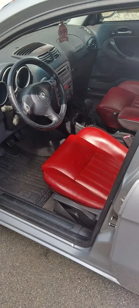 Gebraucht Alfa Romeo 147 Progression 120 PS (88 kW) 2002 Silber Kleinwagen