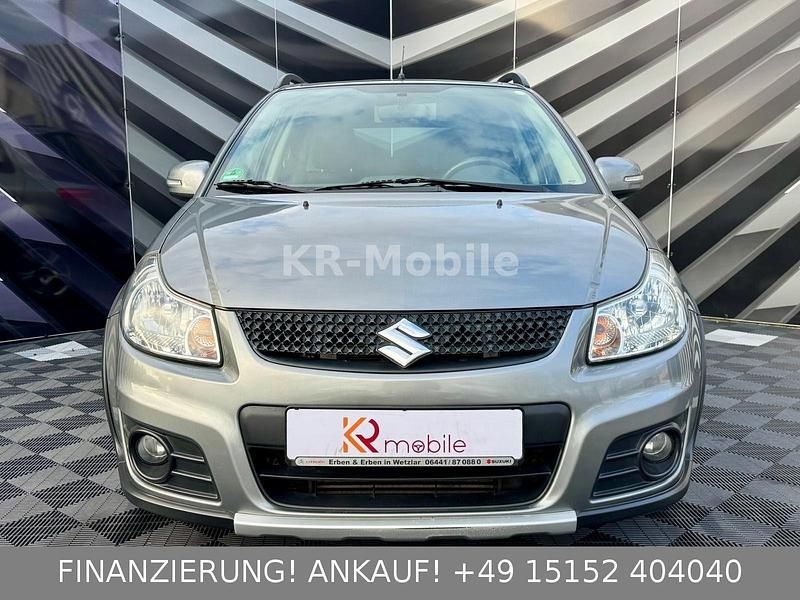 Gebraucht Suzuki SX4 Club 135 PS (99 kW) 2011 Grau Limousine