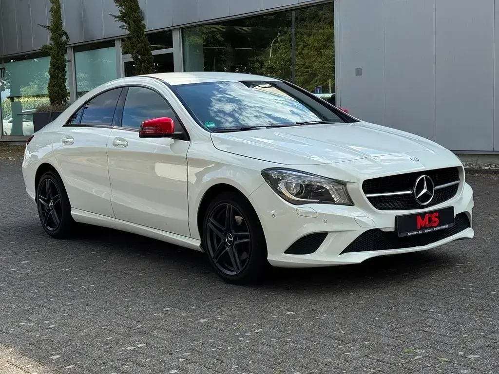 Gebraucht Mercedes CLA180 122 PS (89 kW) 2014 Weiß Coupé