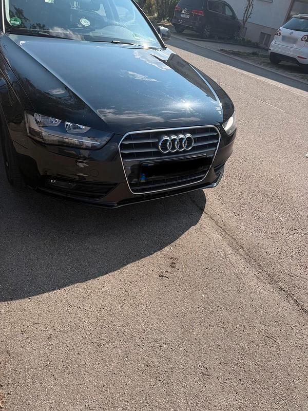 Gebraucht Audi A4 Ambiente 150 PS (110 kW) 2015 Schwarz Kombi