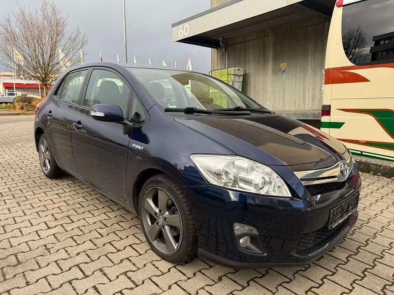 Blau Gebraucht 2012 Toyota Auris Hybrid Travel Limousine | 6.999 € (Fairer Preis) - Bild 1/4