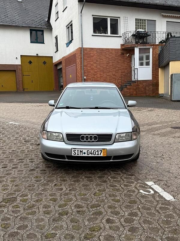 Gebraucht Audi A4 S-Line 125 PS (91 kW) 1996 Silber Kombi