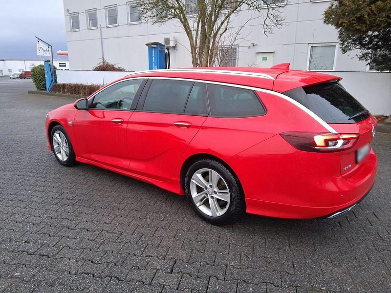 Gebraucht Opel Insignia 209 PS (153 kW) 2017 Rot Kombi