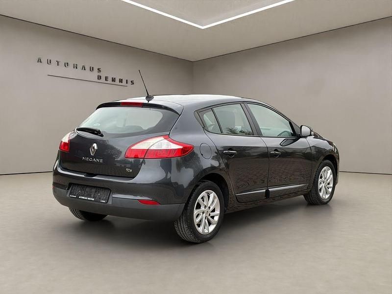 Gebraucht Renault Mégane 132 PS (97 kW) 2014 Grau Limousine