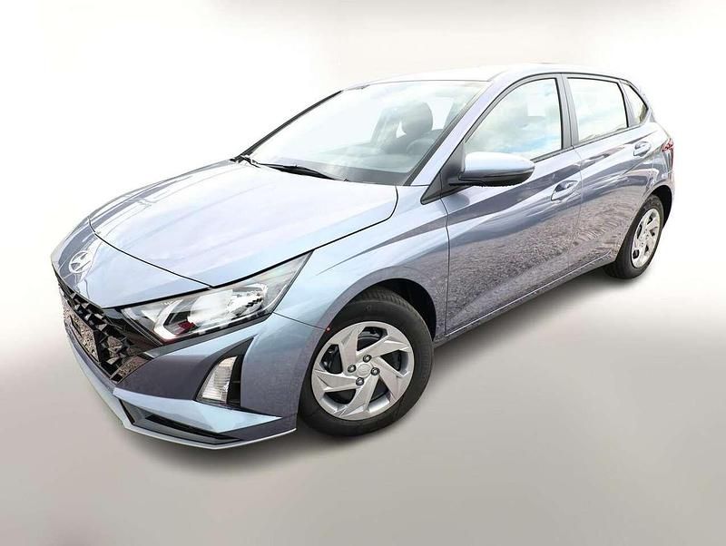 Meta blue mineraleffekt Neu 2025 Hyundai i20 Select Kleinwagen | 19.374 € (Fairer Preis) - Bild 1/4