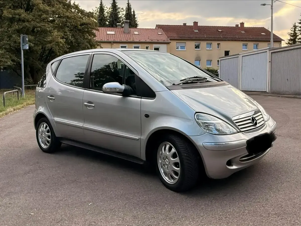 Gebraucht Mercedes A160 Elegance 102 PS (75 kW) 2003 Silber Kleinwagen