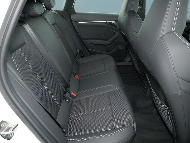 Gebraucht Audi S3 Sportback 310 PS (228 kW) 2024 Weiß Kleinwagen