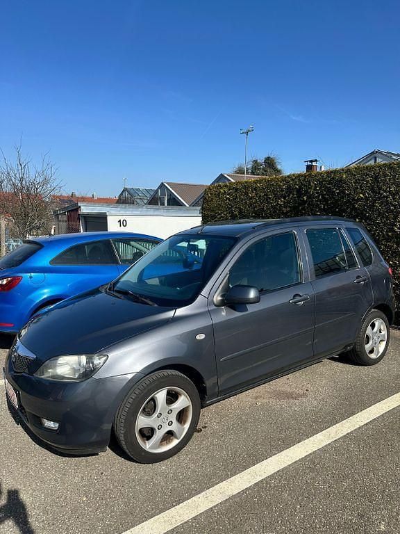 Gebraucht Mazda 2 Active 80 PS (58 kW) 2004 Grau Kleinwagen