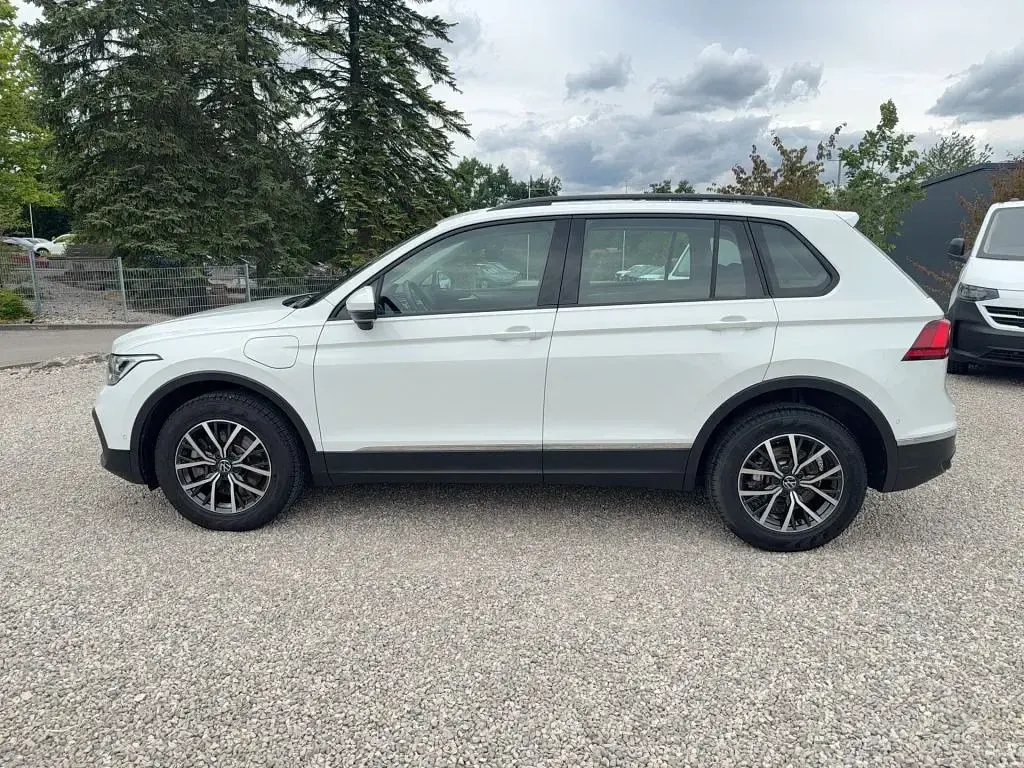 Gebraucht VW Tiguan Life 245 PS (180 kW) 2022 Pure white SUV