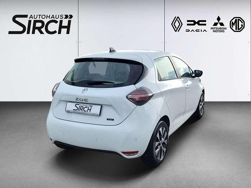 Gebraucht Renault Zoe Evolution 80 kW (109 PS) 2023 Gletscherweiss Kleinwagen