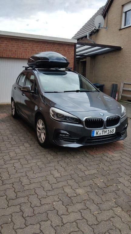 Gebraucht BMW 218 Active Tourer 150 PS (110 kW) 2018 Grau Van / Kleinbus