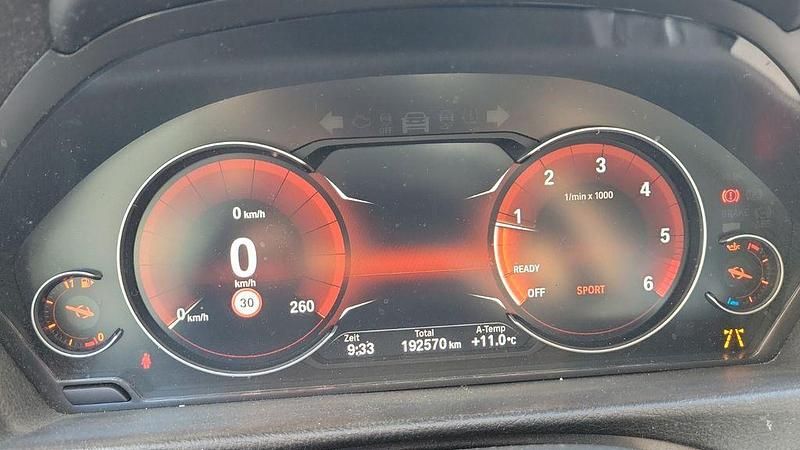 Używany BMW 320 190 KM (139 kW) 2018 Czarny Sedan/Limuzyna