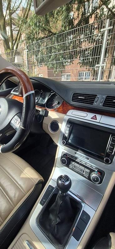 Gebraucht VW Passat Exclusive 160 PS (117 kW) 2010 Braun Coupé