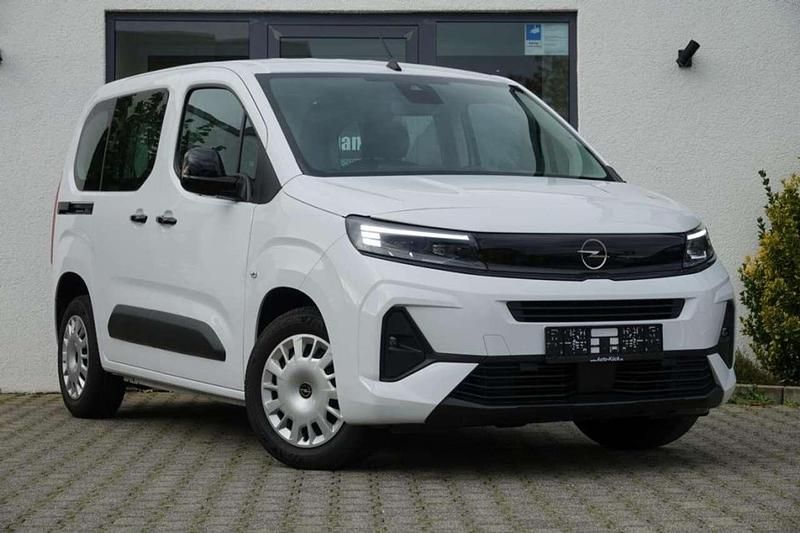 Gebraucht Opel Combo 110 PS (80 kW) 2025 Weiss icy SUV