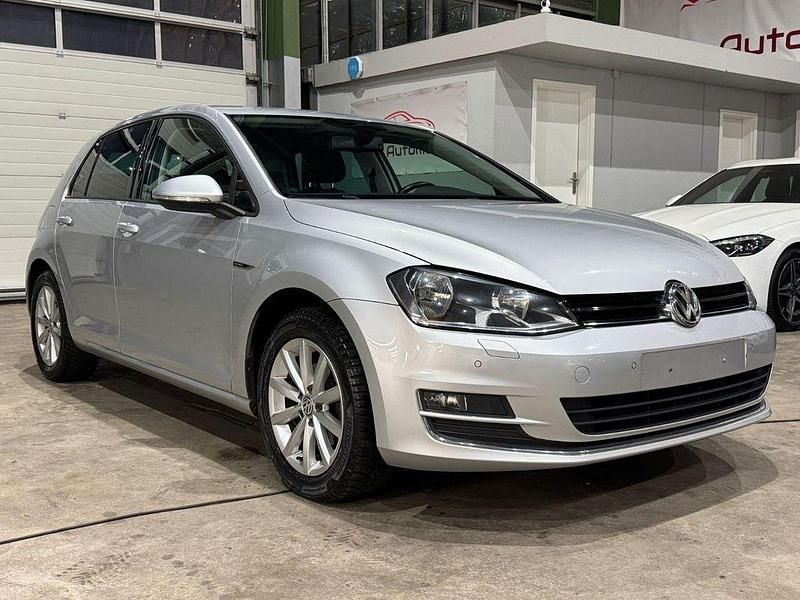 Gebraucht VW Golf VII LOUNGE 110 PS (80 kW) 2015 Silber Limousine