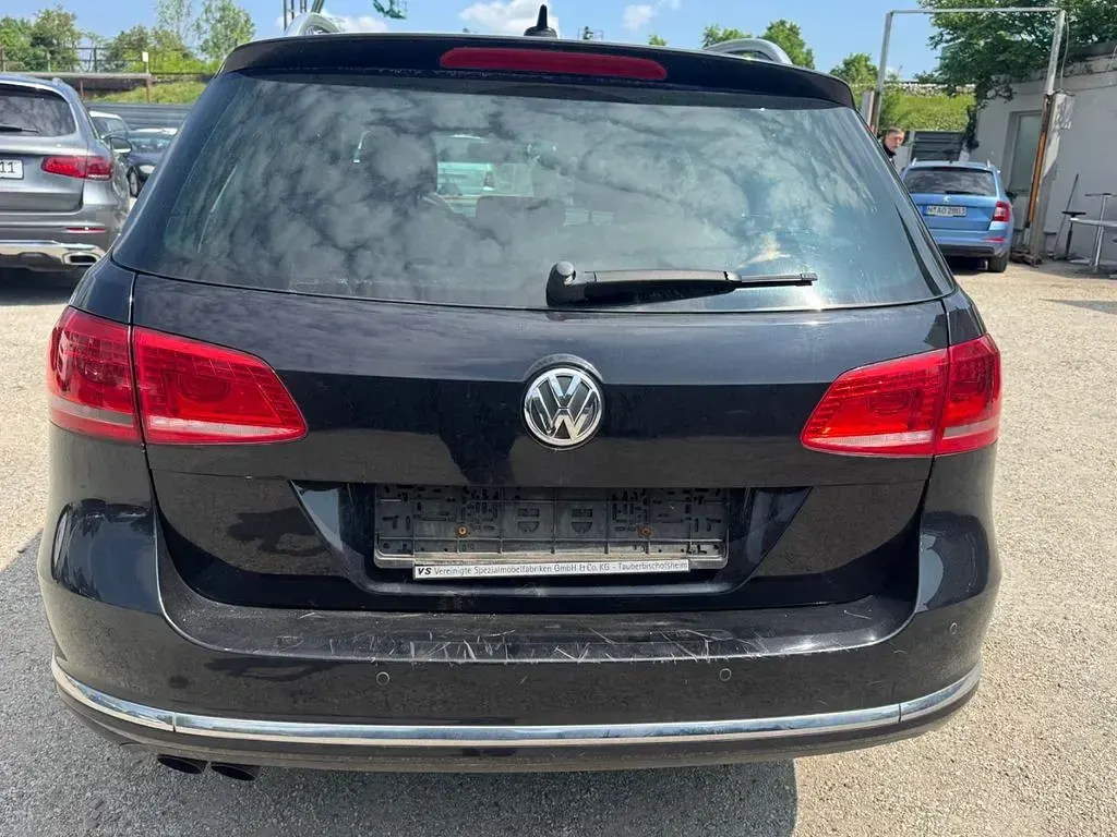 Gebraucht VW Passat Edition 140 PS (102 kW) 2014 Schwarz Kombi