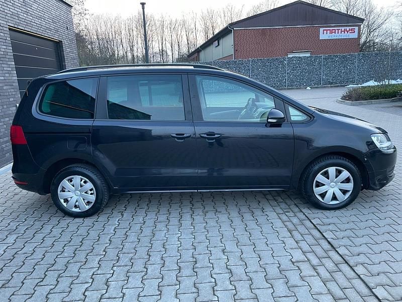 Gebraucht VW Sharan 140 PS (102 kW) 2011 Schwarz Van / Kleinbus